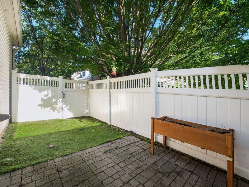8442 Lazelle Village Drive, Lewis Center, OH 43035 Photo 49