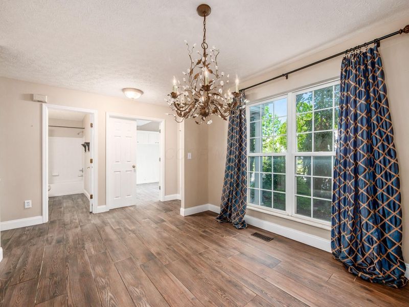 8442 Lazelle Village Drive, Lewis Center, OH 43035 Photo 9