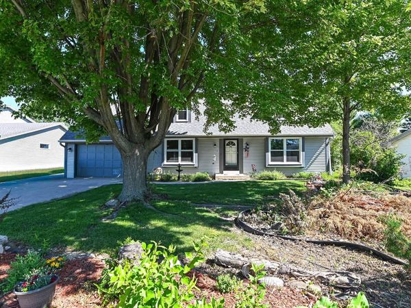 960 E Oakwood ROAD, Oak Creek, WI 53154