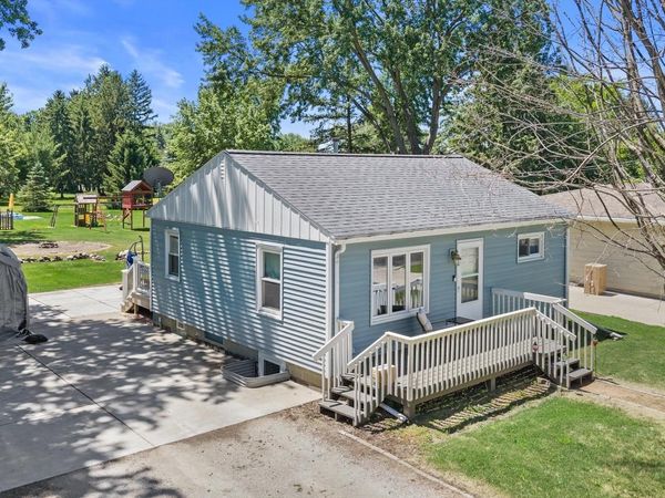 231 E Leonard STREET, Watertown, WI 53098