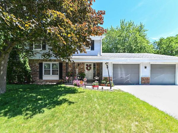 7524 N 90th STREET, Milwaukee, WI 53224