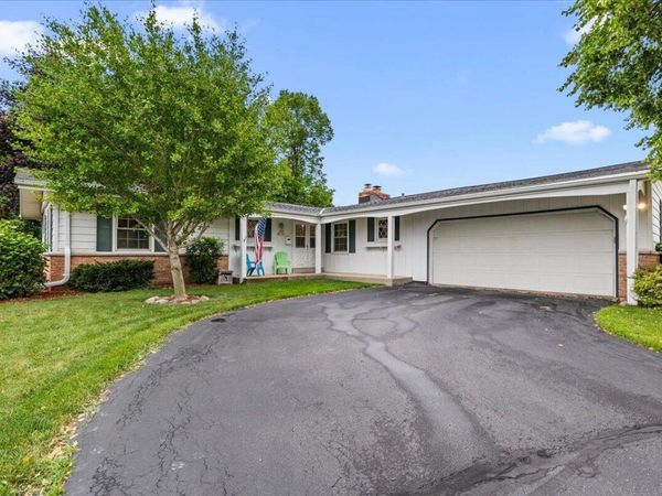 N90W17761 St Stevens DRIVE, Menomonee Falls, WI 53051
