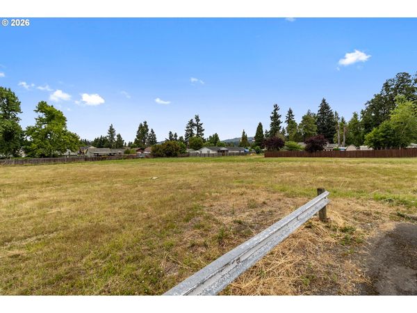 0 Coop CT, Cottage Grove, OR 97424
