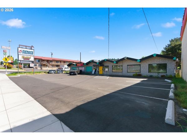 2530 NE 82ND AVE, Portland, OR 97220