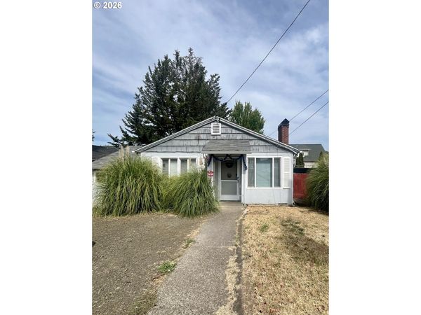 1443 NW FAIRMOUNT ST, Roseburg, OR 97470