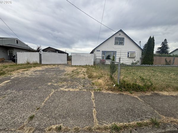 395 36TH ST, Springfield, OR 97478