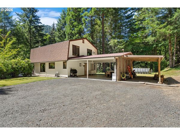 10024 HUBBARD CREEK RD, Umpqua, OR 97486