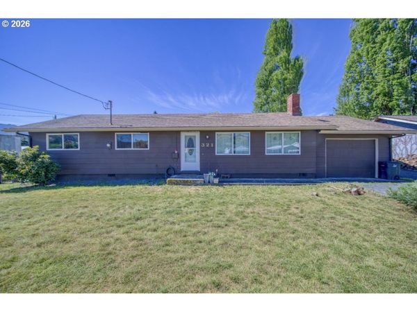 321 W DATE ST, Powers, OR 97466