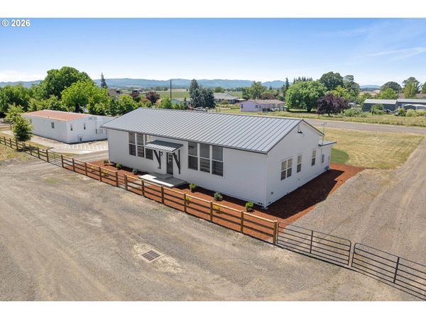 9015 COMMUNITY CLUB RD, Amity, OR 97101