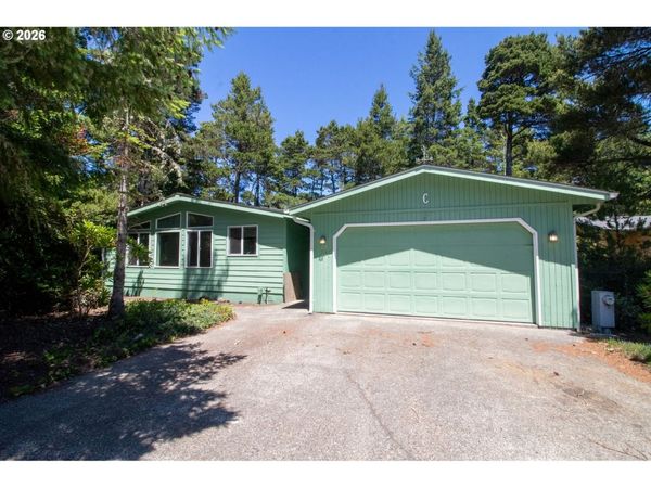 240 MUNSEL CREEK LOOP, Florence, OR 97439