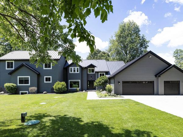 54725 County Road 33, Middlebury, IN 46540