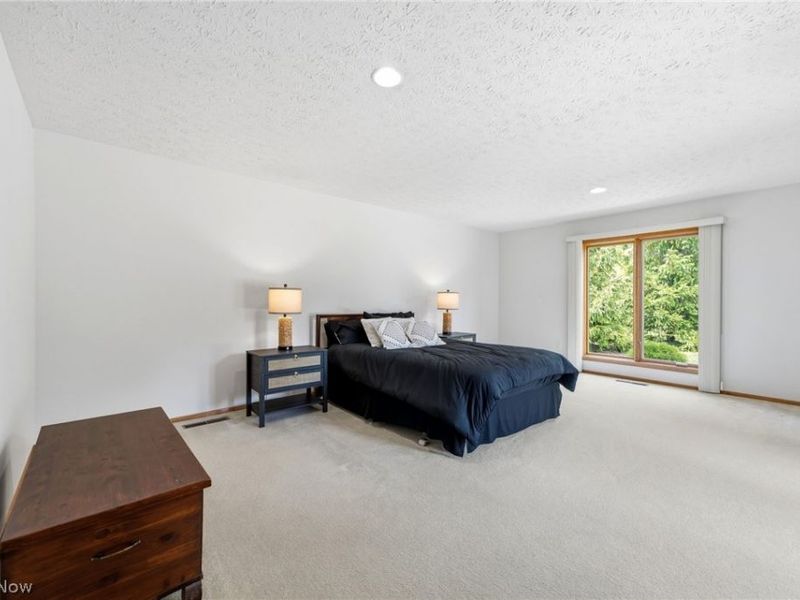 32672 Heron Circle, North Ridgeville, OH 44039 Photo 13