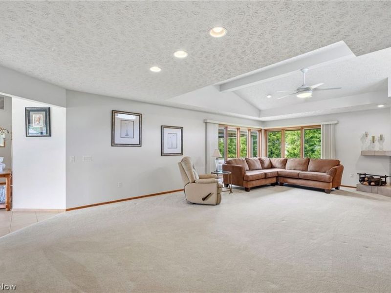 32672 Heron Circle, North Ridgeville, OH 44039 Photo 4