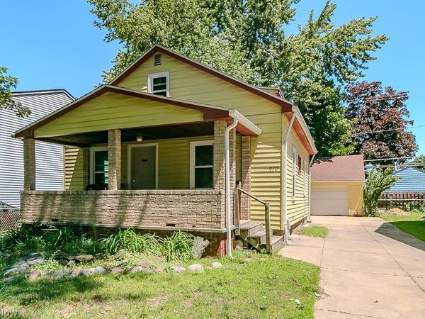 979 Mohegan Trail , Willoughby, OH 44094