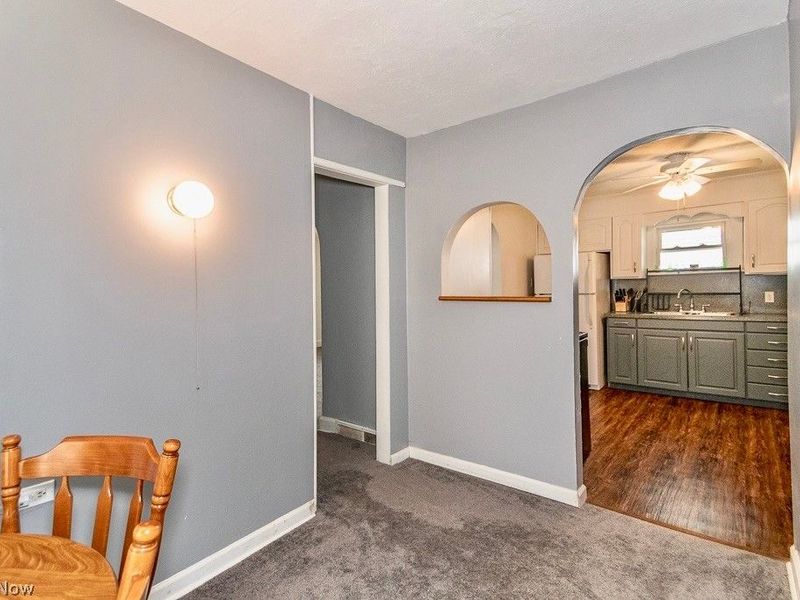 979 Mohegan Trail, Willoughby, OH 44094 Photo 16
