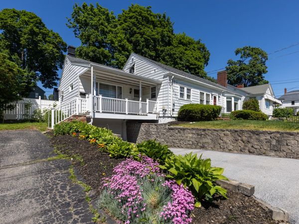 420 French Street , Bangor, ME 04401