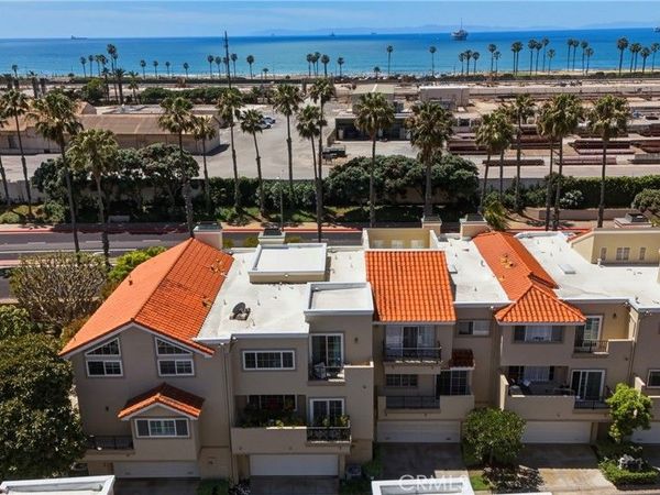 6182 Fernwood, Huntington Beach, CA 92648