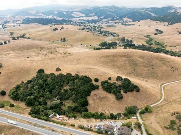 1 Little Merrill Road, San Juan Bautista, CA 95045