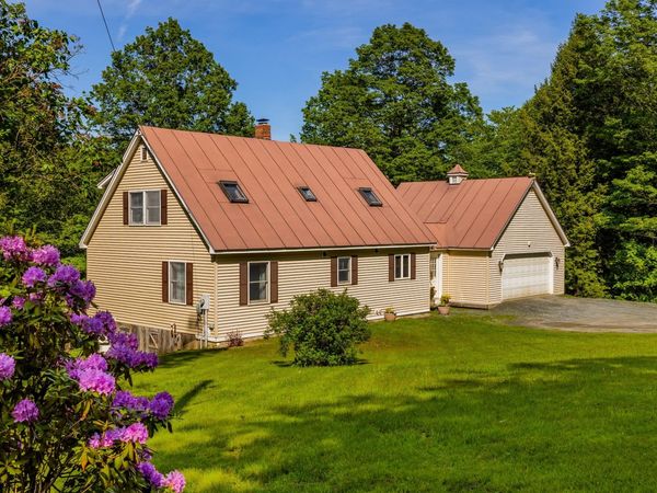 530 West Road, Barnard, VT 05031