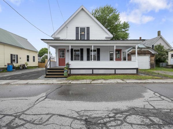 6 Central Avenue, Northumberland, NH 03582