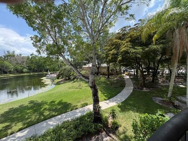 100 Crestwood Court N, Unit 108, Royal Palm Beach, FL 33411 Photo