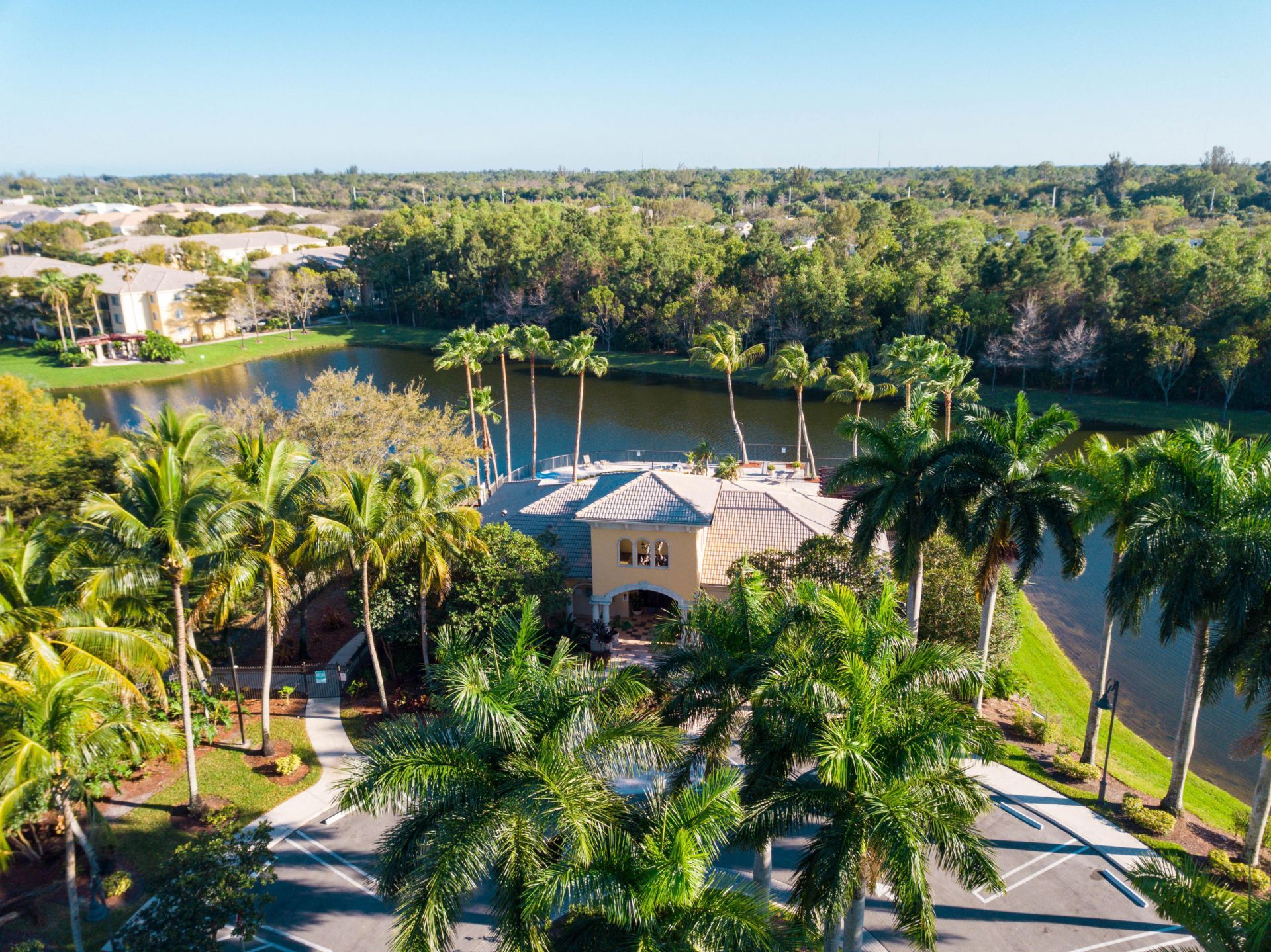 100 Crestwood Court N, Unit 108, Royal Palm Beach, FL 33411 Photo