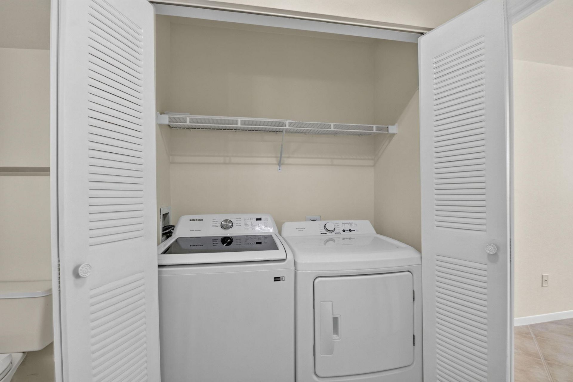 107 Yacht Club Way, Unit 208, Hypoluxo, FL 33462 Photo