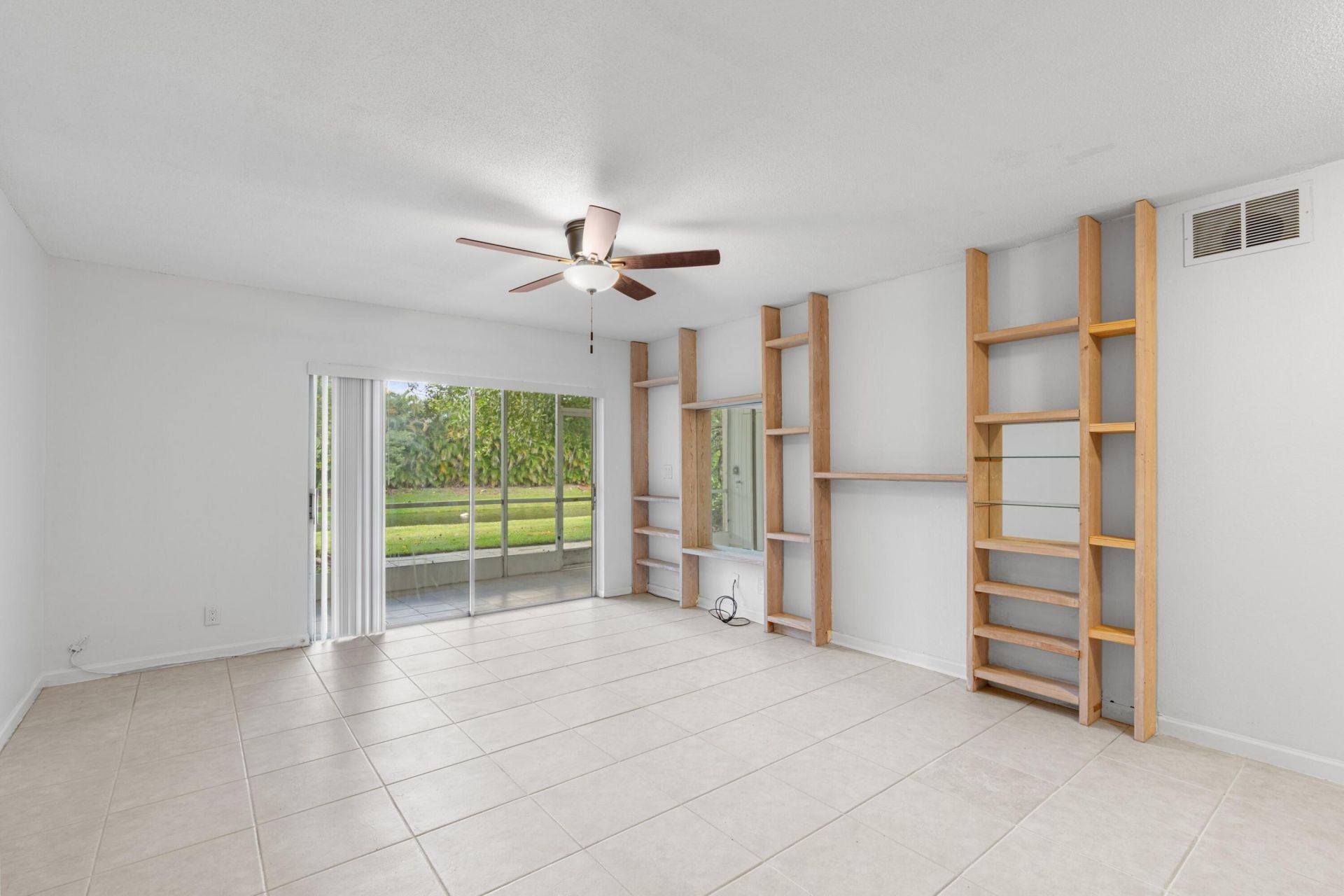 10693 N Military Trail, Unit 7, West Palm Beach, FL 33410 Photo