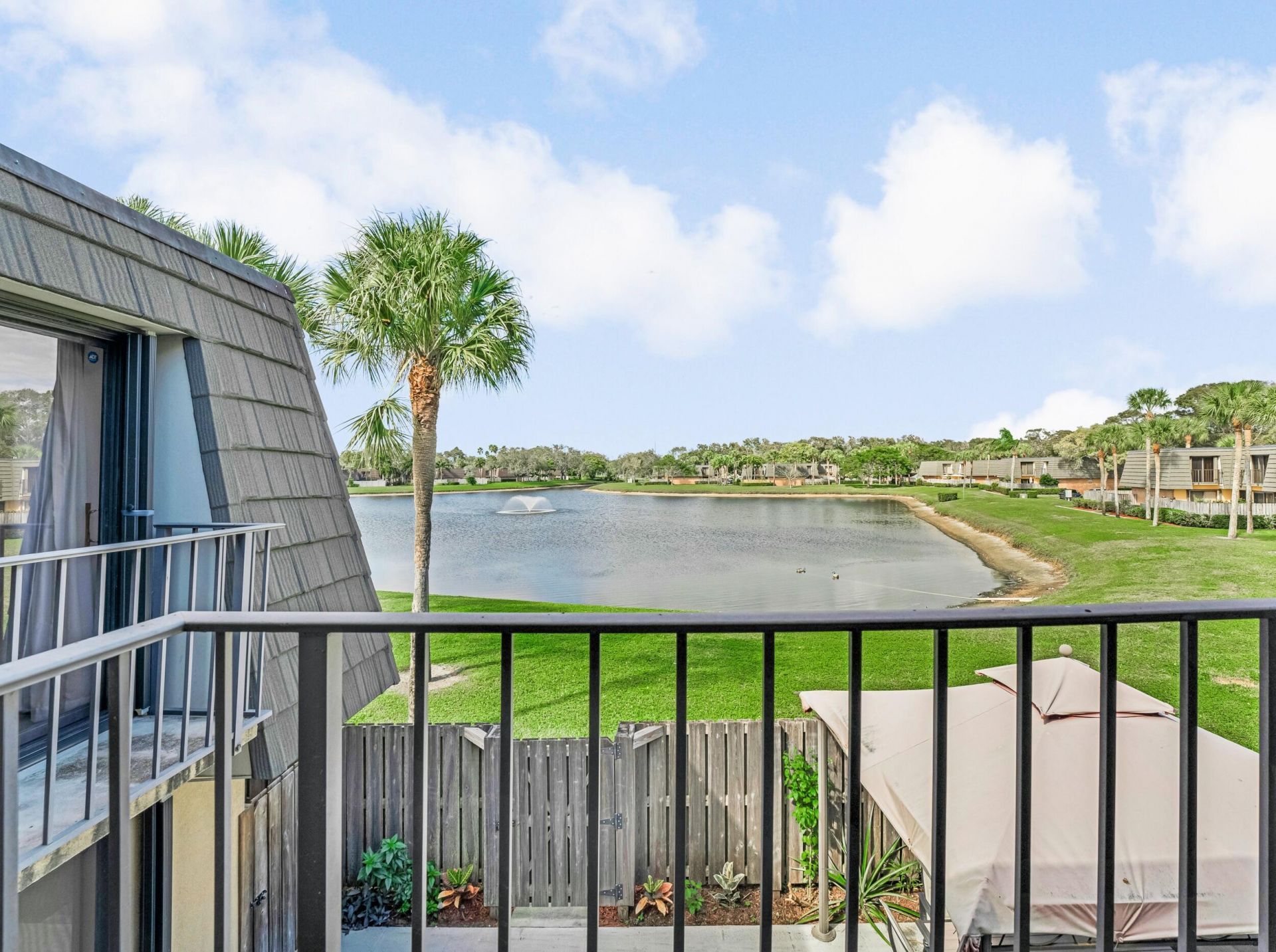 2439 24th Way, Unit 2439, West Palm Beach, FL 33407 Photo