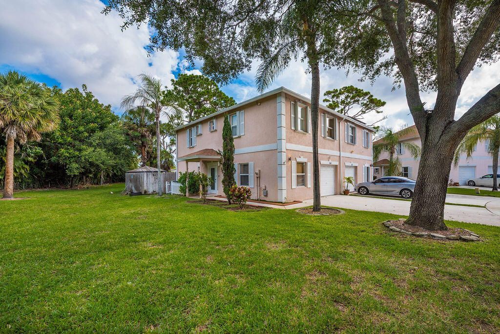 160 Baldwin Boulevard, Greenacres, FL 33463 Photo