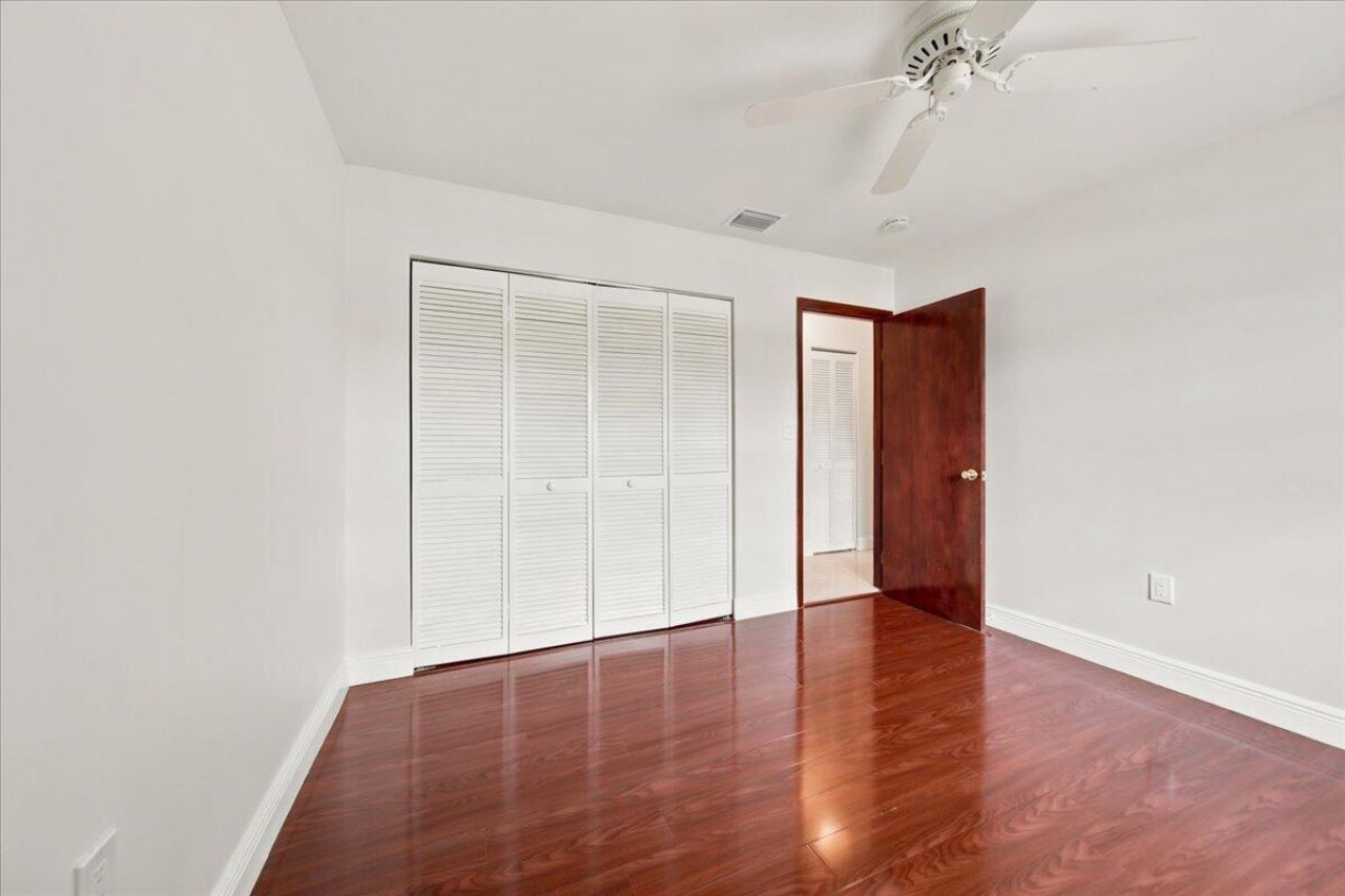 20009 NW 66th Place, Hialeah, FL 33015 Photo