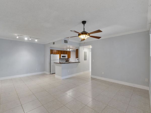 5980 W Sample Road, Unit 104, Coral Springs, FL 33067