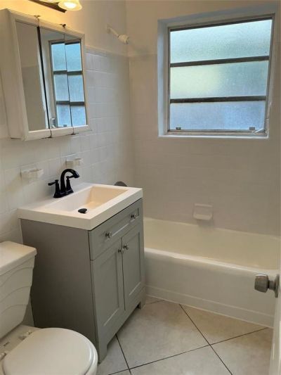 1647 NE 12th Street, Fort Lauderdale, FL 33304 Photo