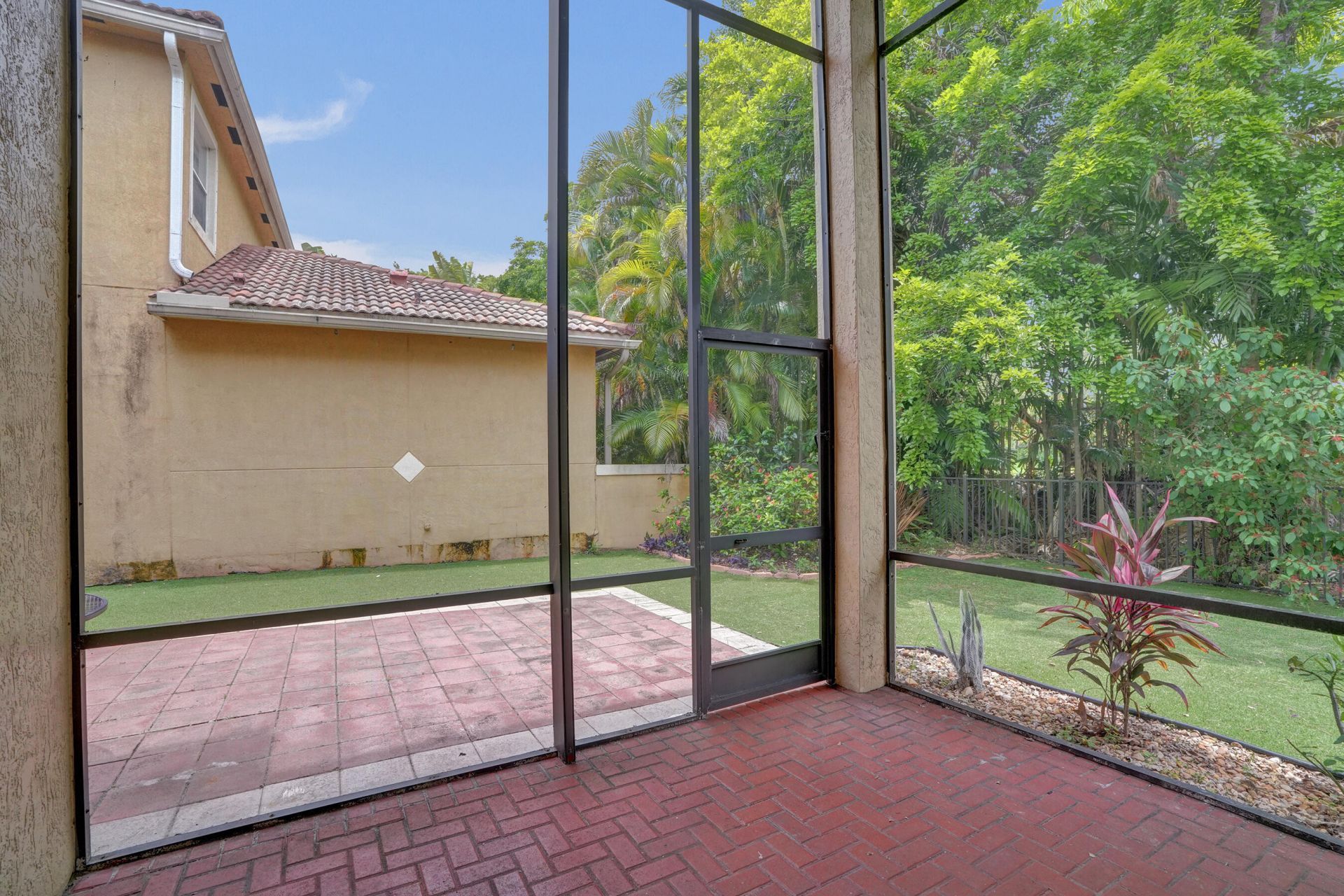 5897 NW 120th Terrace, Coral Springs, FL 33076 Photo