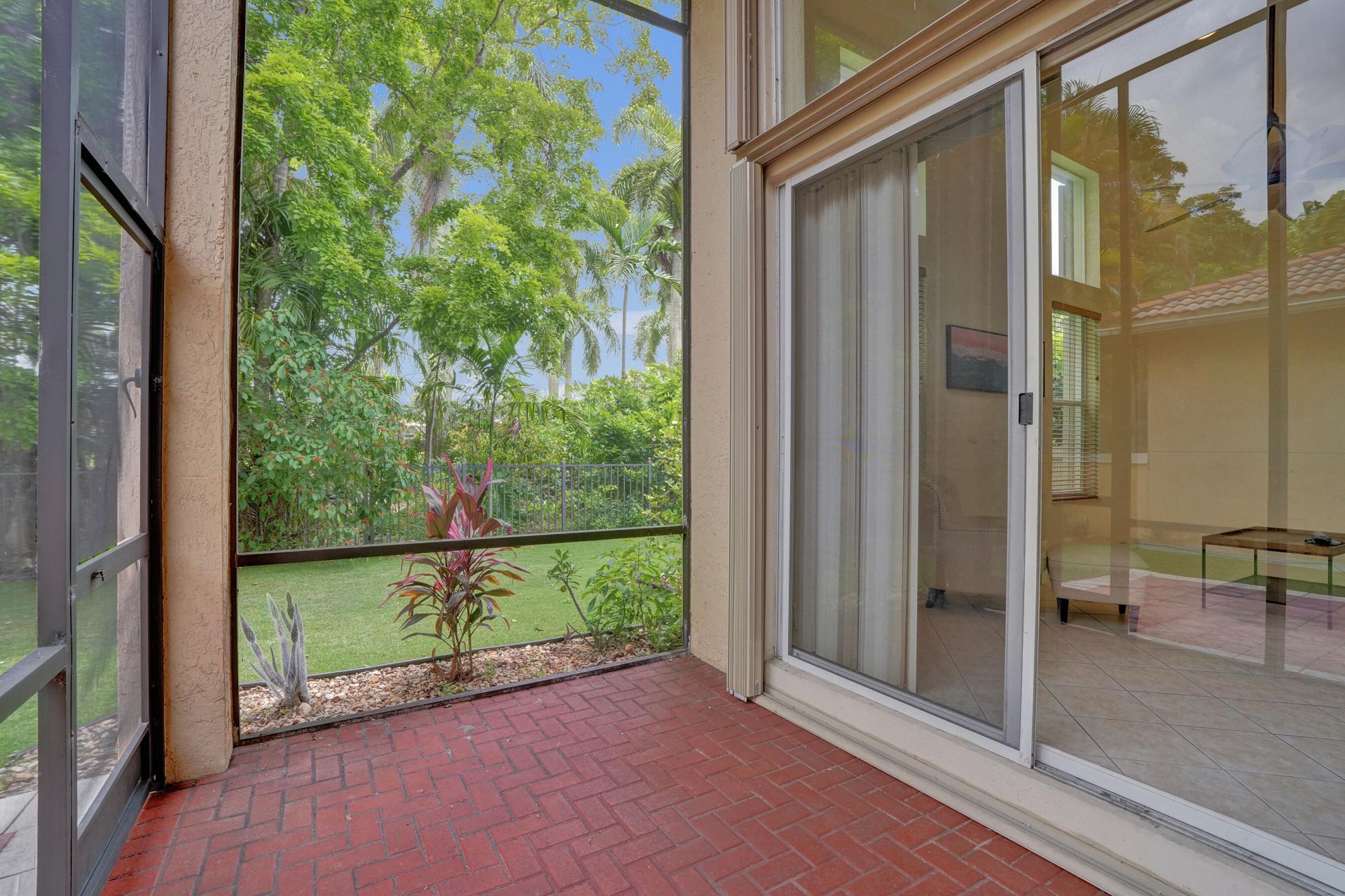 5897 NW 120th Terrace, Coral Springs, FL 33076 Photo