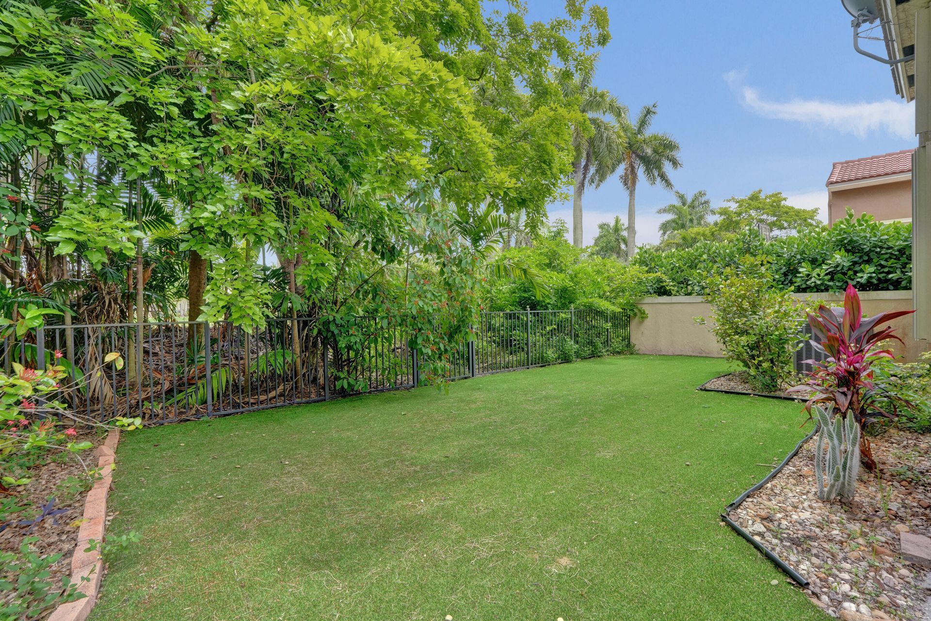 5897 NW 120th Terrace, Coral Springs, FL 33076 Photo