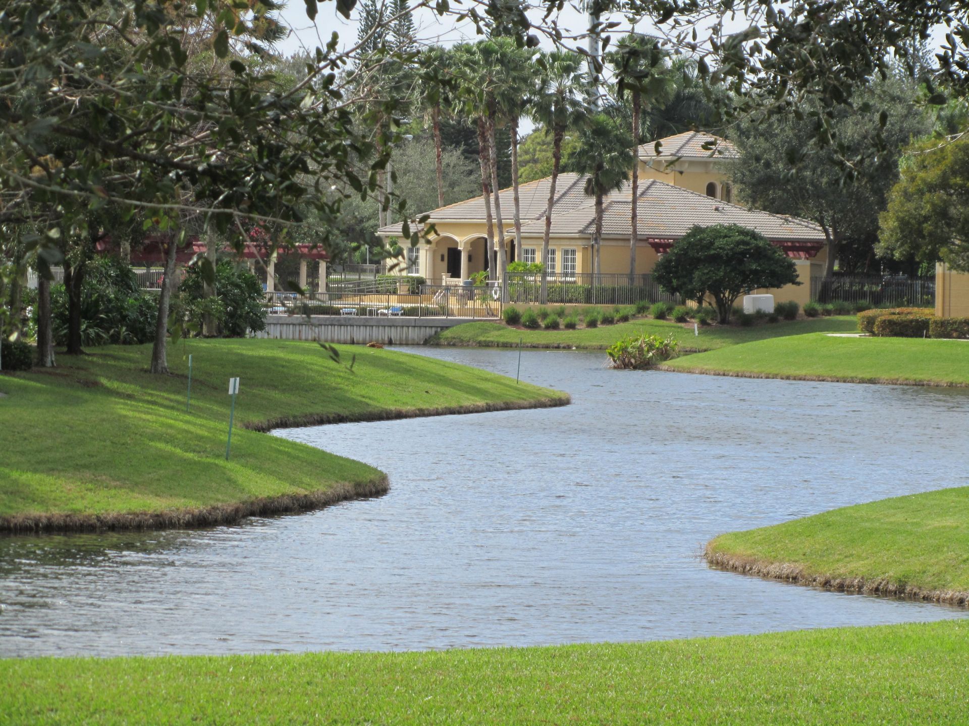 700 S Crestwood Court S, Unit 704, Royal Palm Beach, FL 33411 Photo