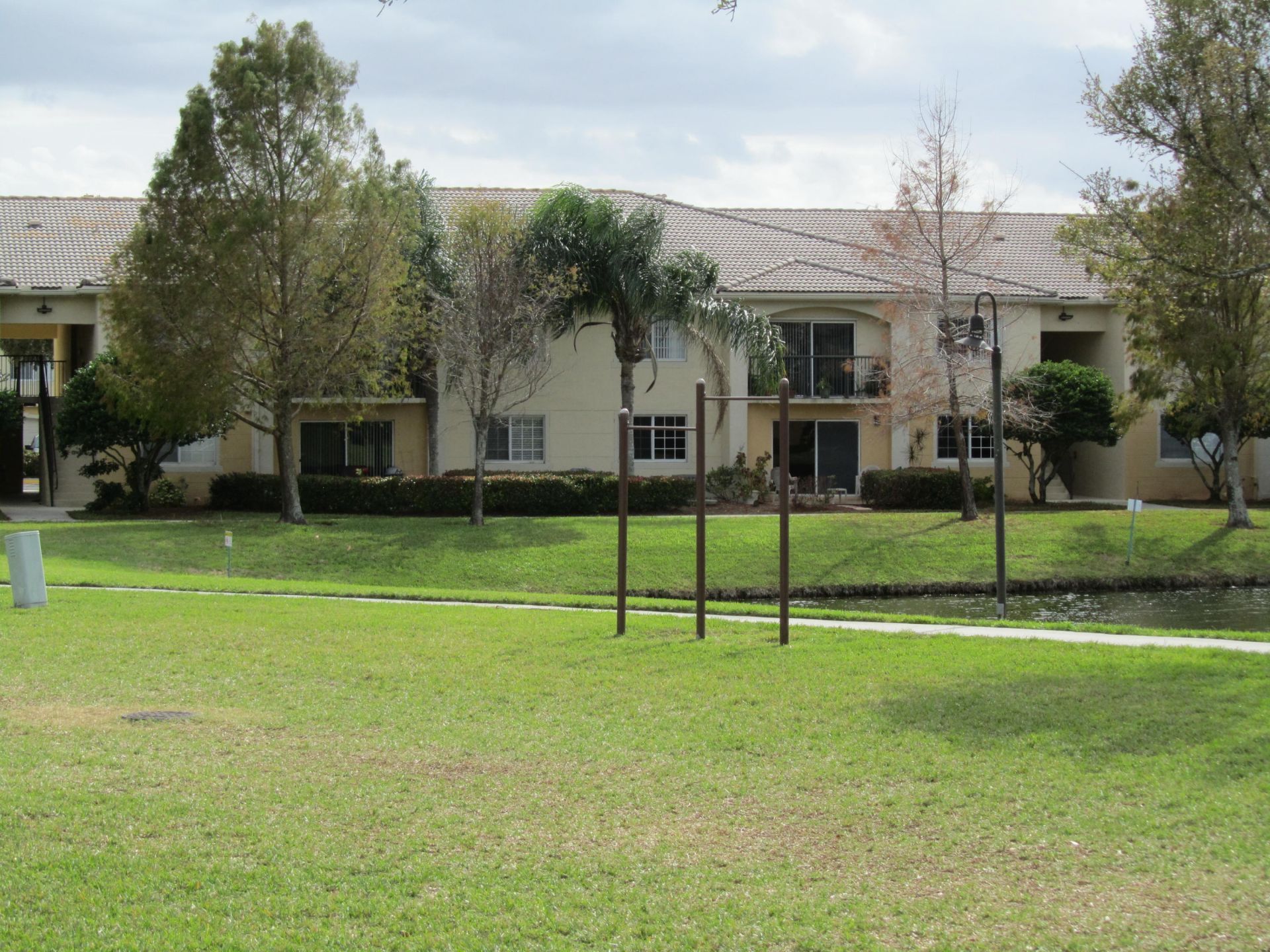 700 S Crestwood Court S, Unit 704, Royal Palm Beach, FL 33411 Photo