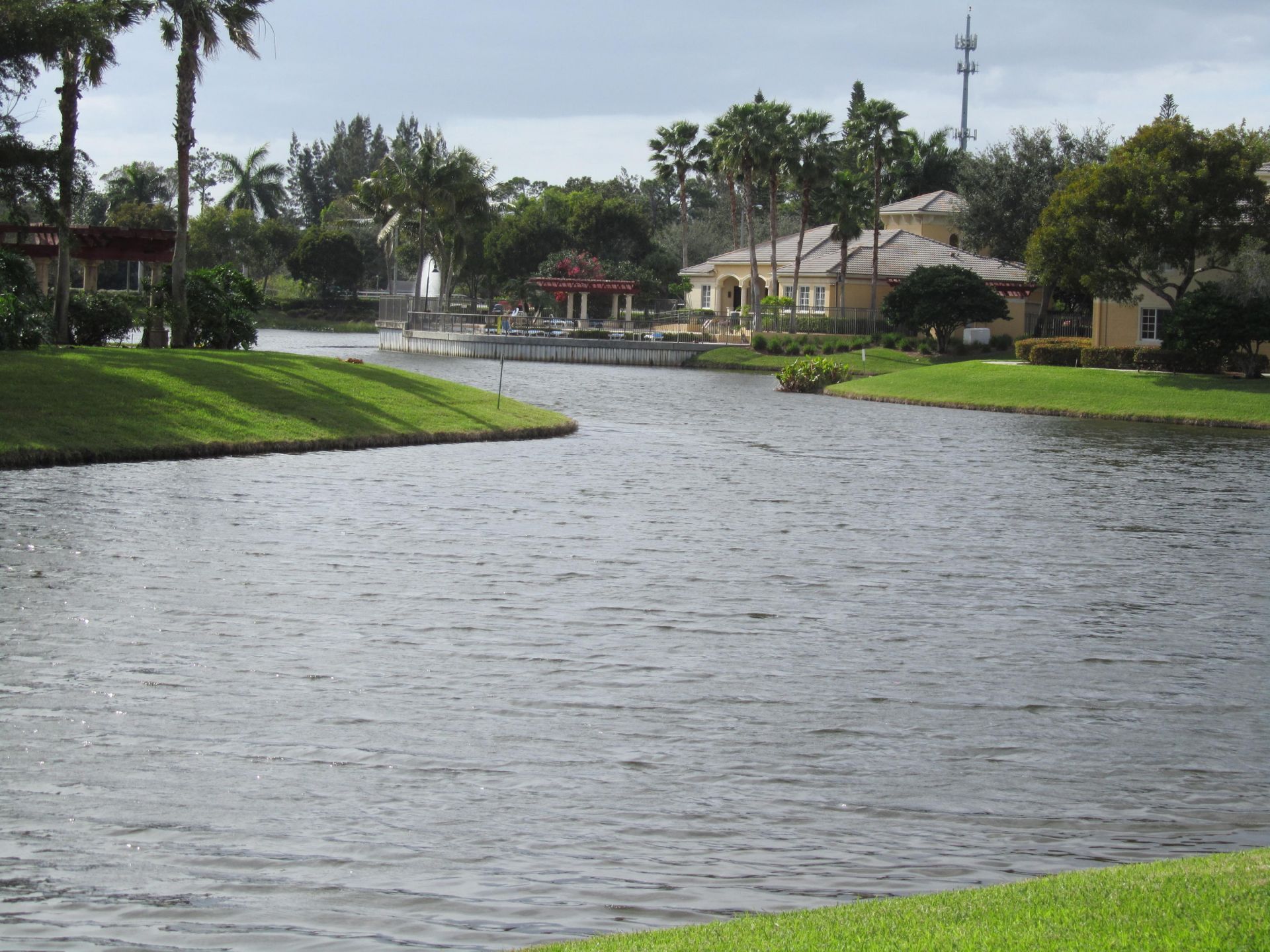 700 S Crestwood Court S, Unit 704, Royal Palm Beach, FL 33411 Photo