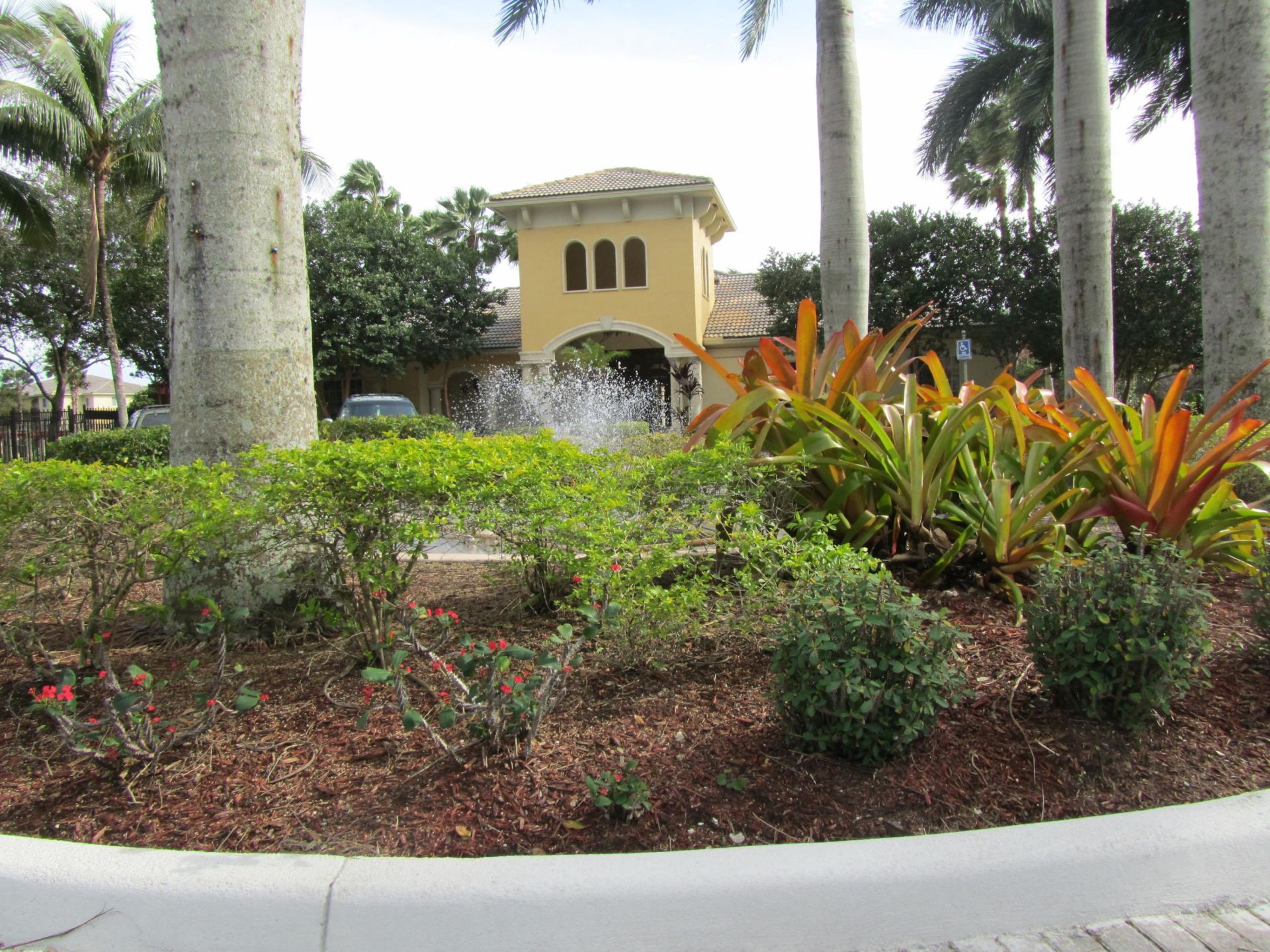 700 S Crestwood Court S, Unit 704, Royal Palm Beach, FL 33411 Photo