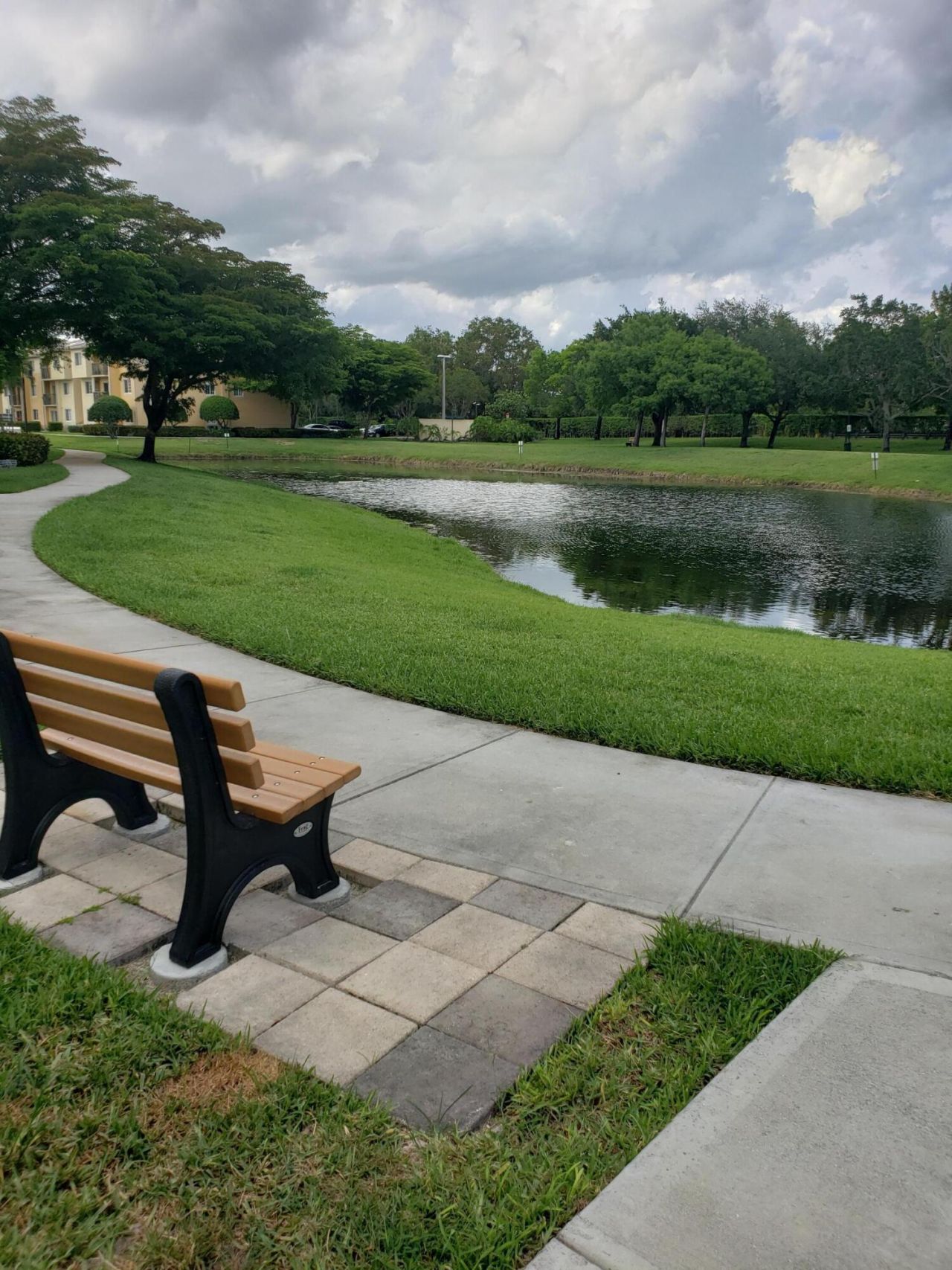 700 S Crestwood Court S, Unit 704, Royal Palm Beach, FL 33411 Photo