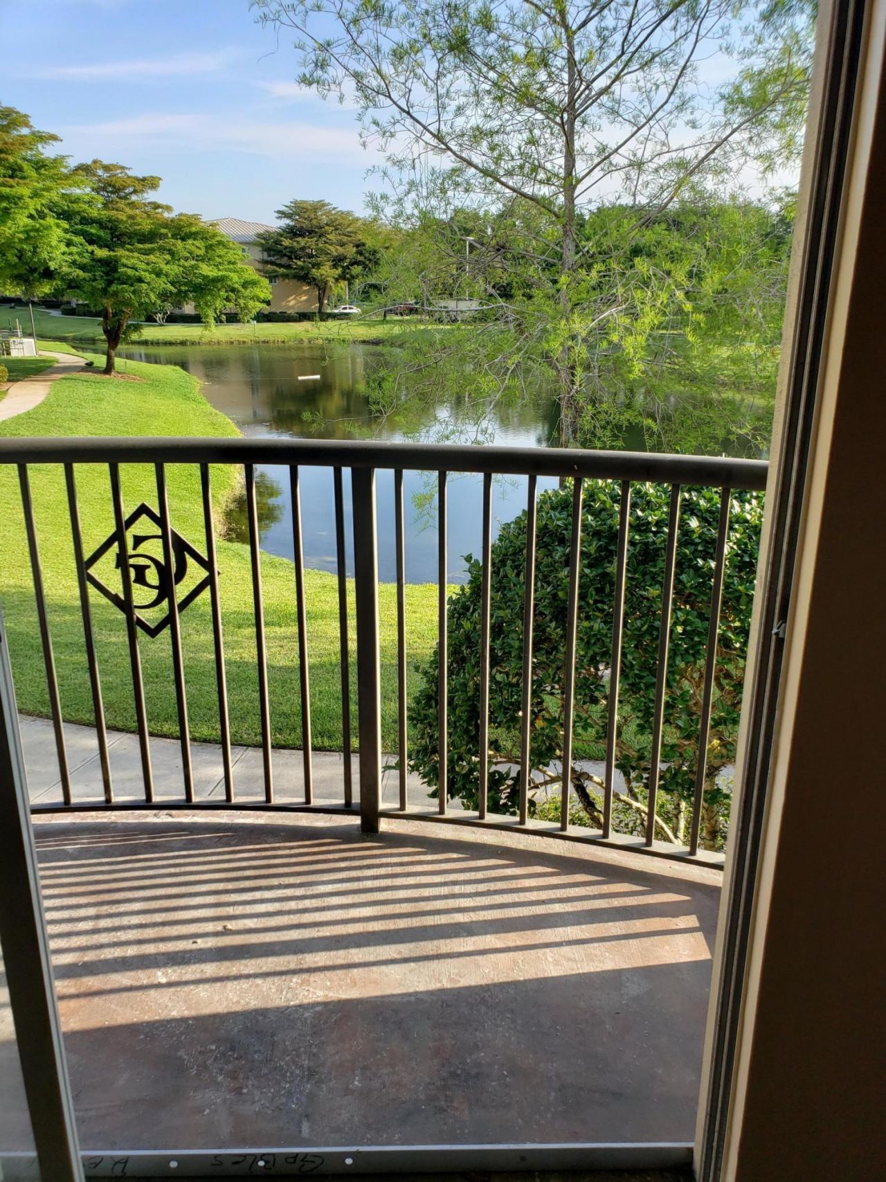 700 S Crestwood Court S, Unit 704, Royal Palm Beach, FL 33411 Photo