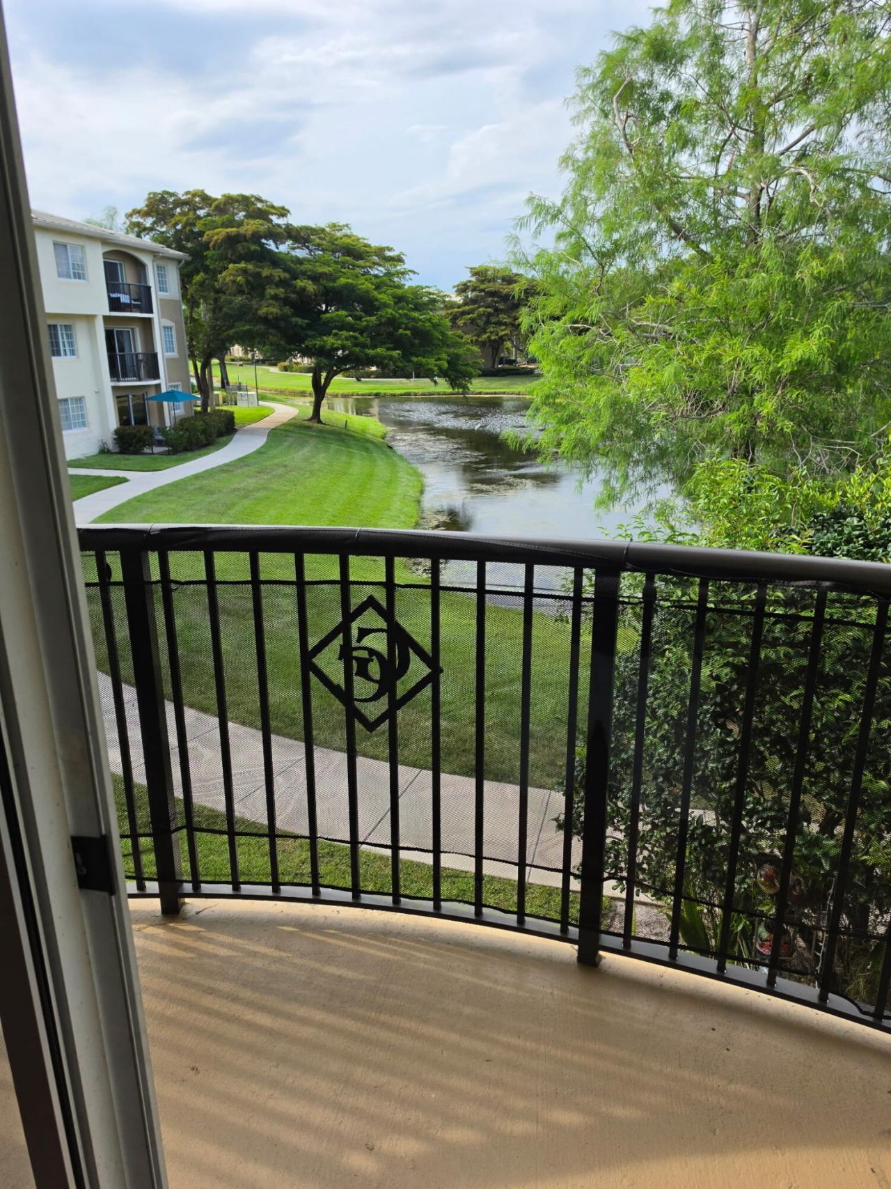 700 S Crestwood Court S, Unit 704, Royal Palm Beach, FL 33411 Photo
