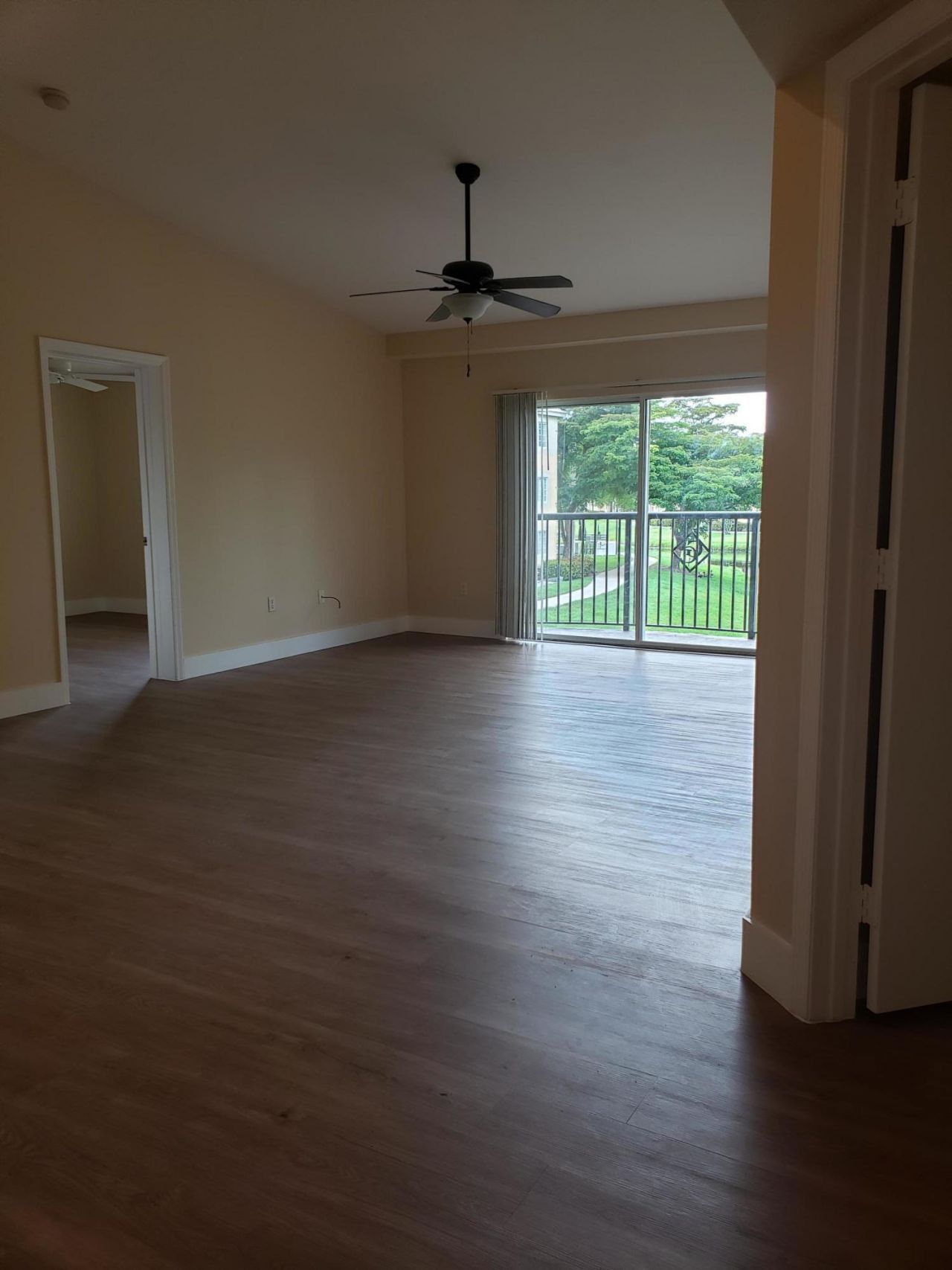 700 S Crestwood Court S, Unit 704, Royal Palm Beach, FL 33411 Photo