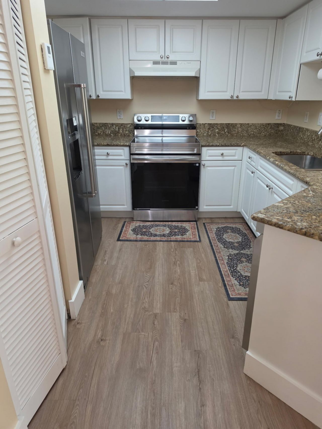 700 S Crestwood Court S, Unit 704, Royal Palm Beach, FL 33411 Photo
