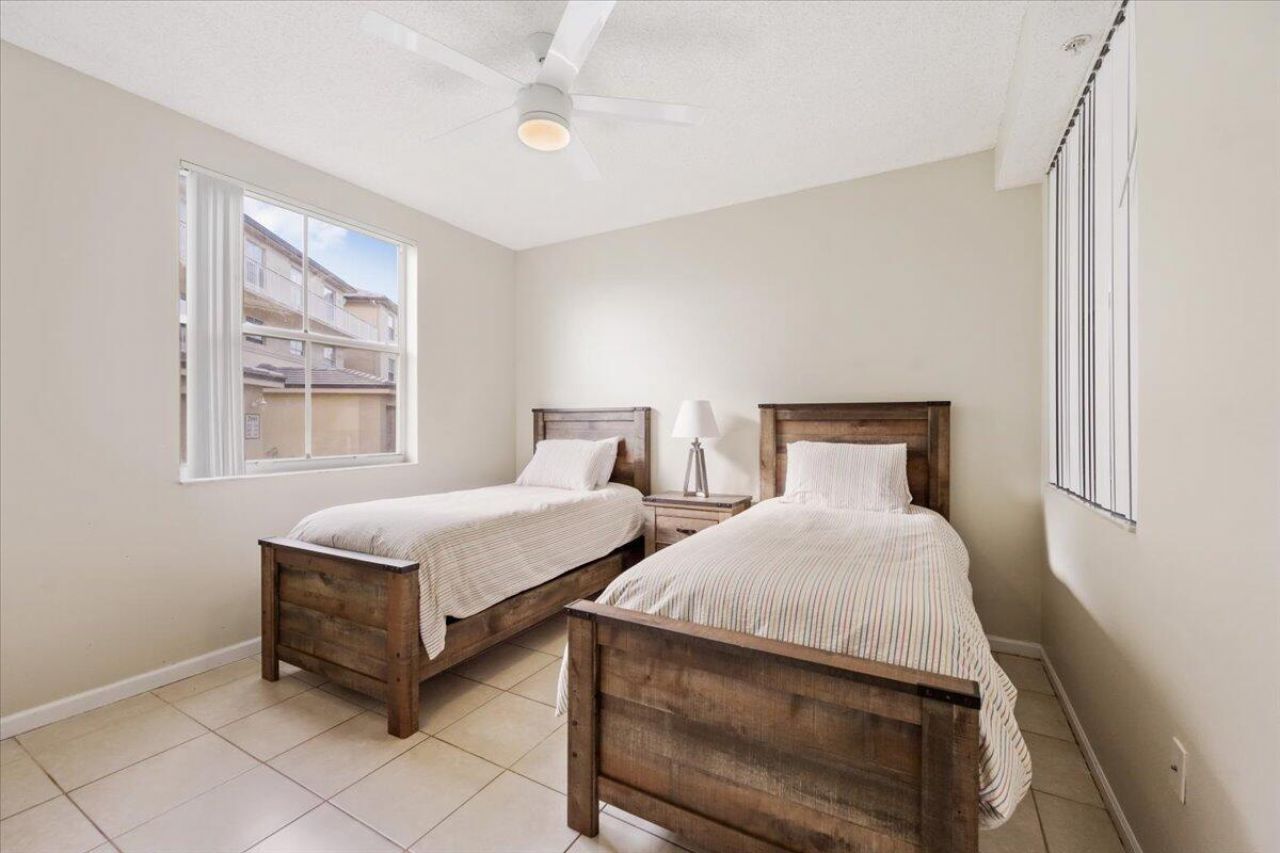 2060 Greenview Shores Boulevard, Unit 308, Wellington, FL 33414 Photo