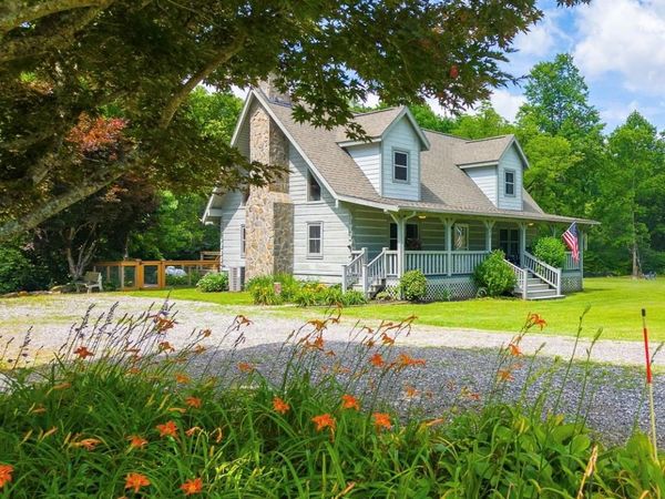 538 East Fork Road , Sylva, NC 28779
