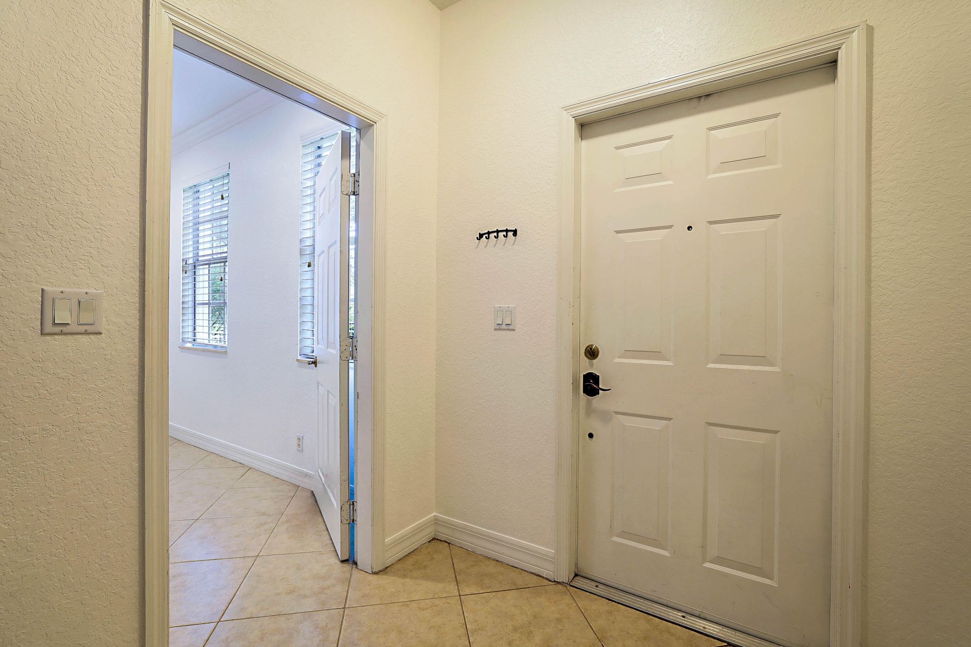 241 E Thatch Palm Circle, Jupiter, FL 33458 Photo