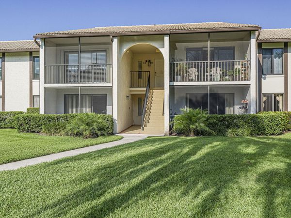1605 SW Silver Pine Way, Palm City, FL 34990