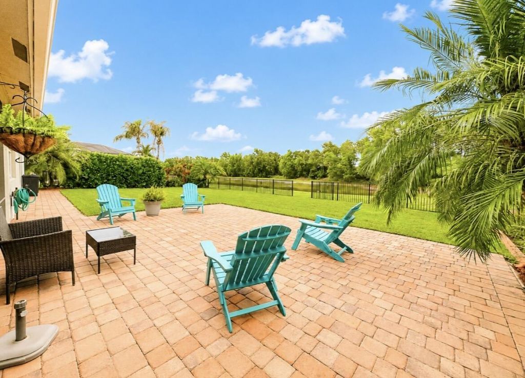 367 SW Vista Lake Drive, Port Saint Lucie, FL 34953 Photo